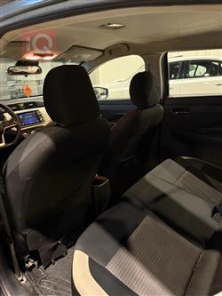 نيسان فيرسا